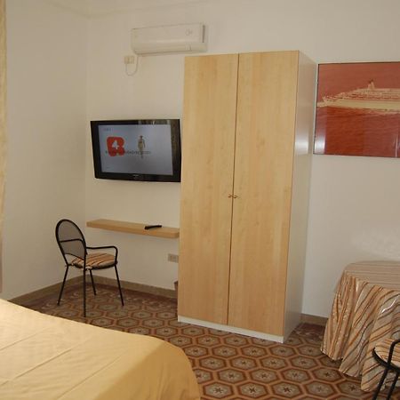 Arena Alfieri B&B Livorno Bilik gambar